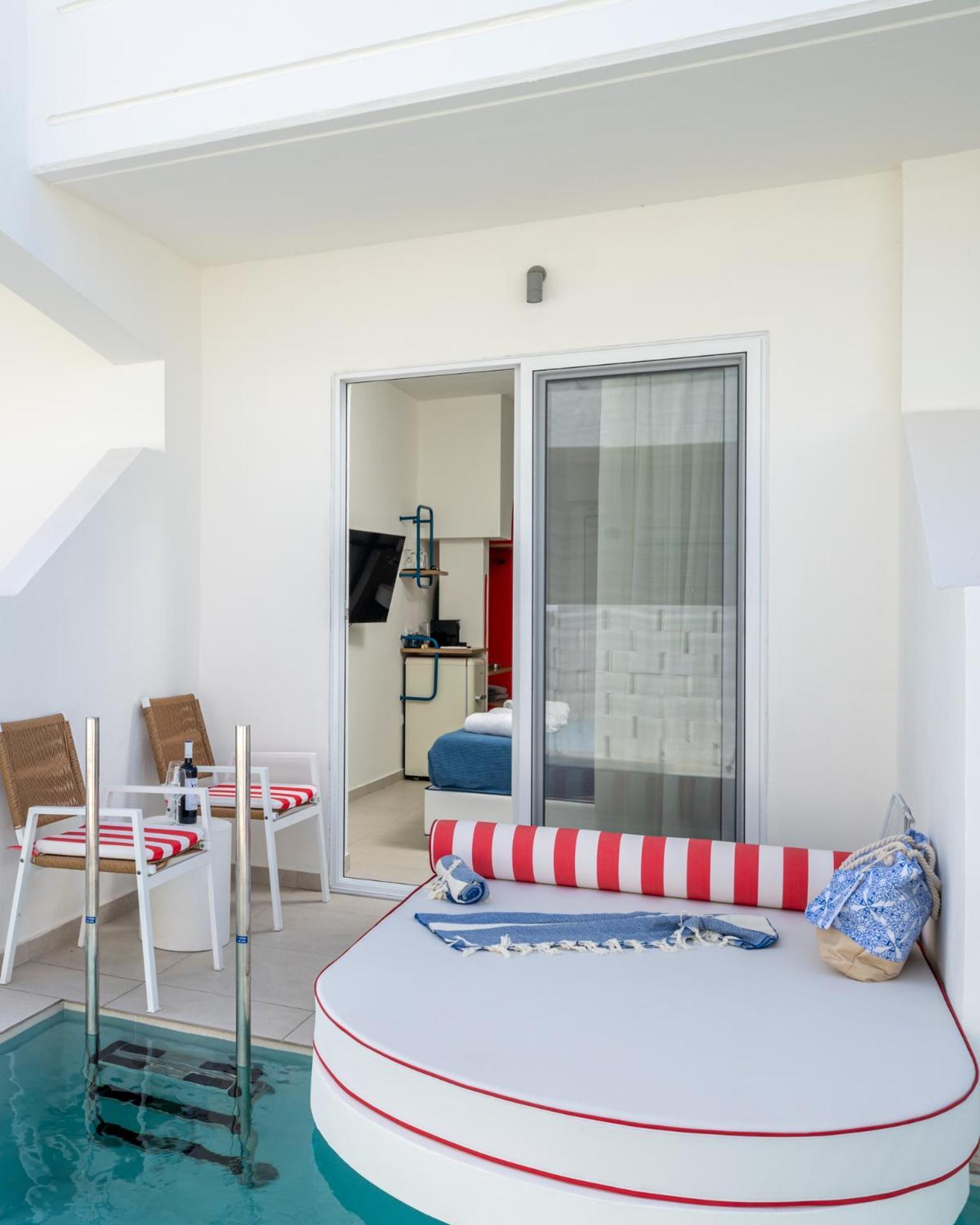 Patricia Suites Фалираки Екстериор снимка