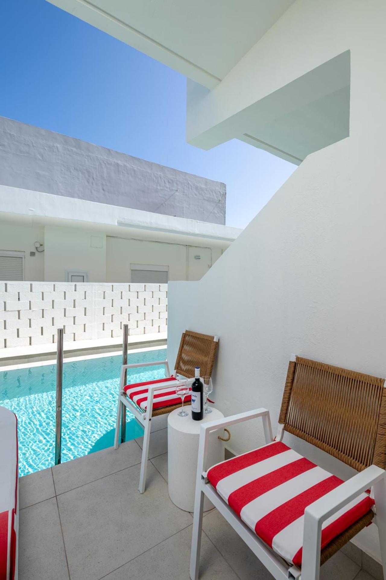 Patricia Suites Фалираки Екстериор снимка